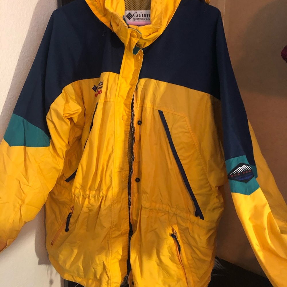 Vintage Women’s Columbia Tech Series Windbreaker
